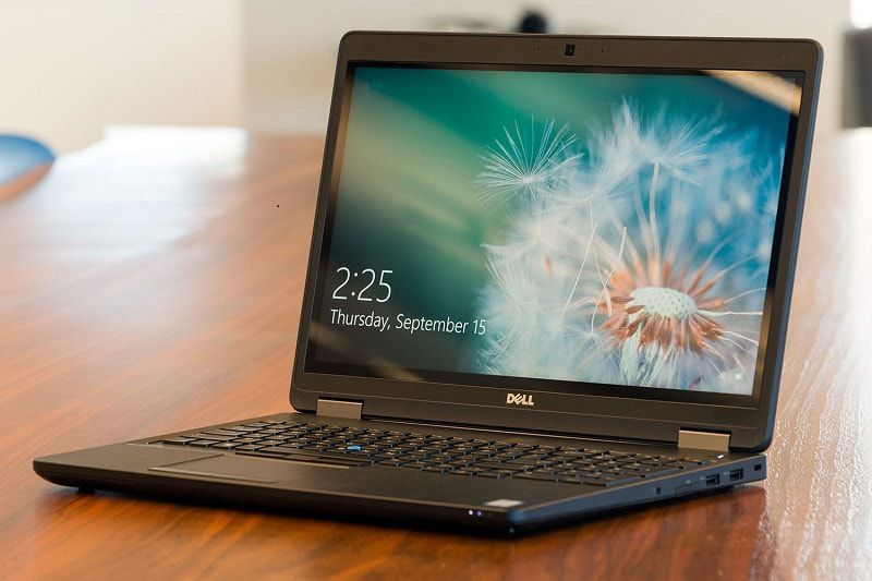 Dell Latitude E5580 i5-6440HQ / Ram 8GB / SSD 256GB / Màn 15.6″ LED / VGA Intel HD 620